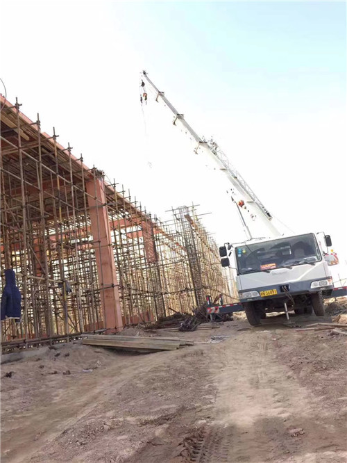 新蔡县吊车作业的安全注意事项有哪些？